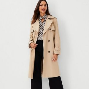 Ann Taylor Trench Coat, Color Whiskey Cream, Size Small